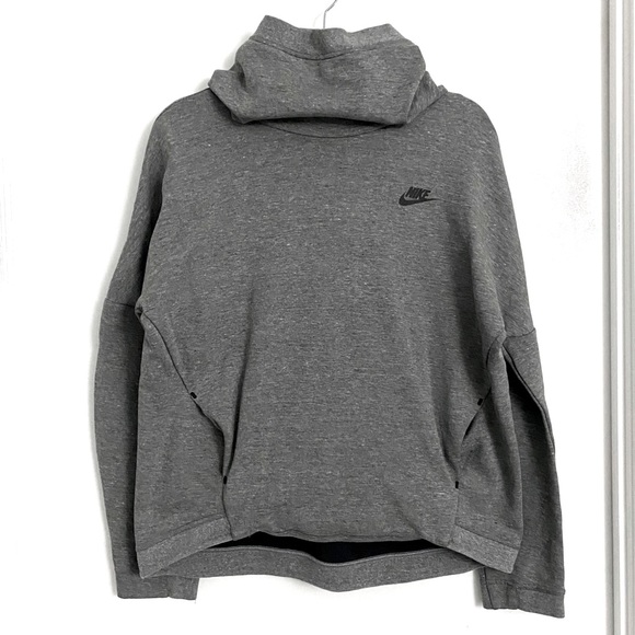 Nike Sweaters - NIKE Women’s Tech Fleece Pullover
